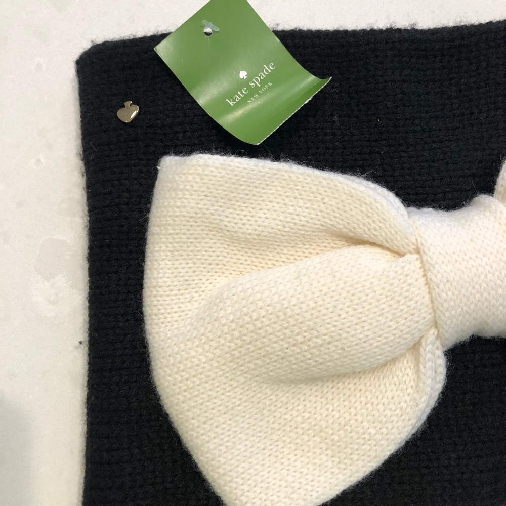 Kate Spade Scarf - Picture 3 of 4